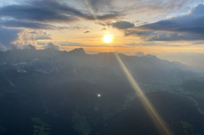 Aussicht bei der Ballonfahrt im Sommer
